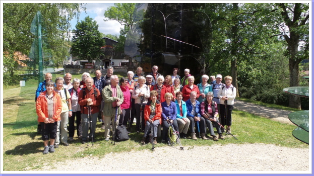 Gruppenbild im Gläsernen Wald