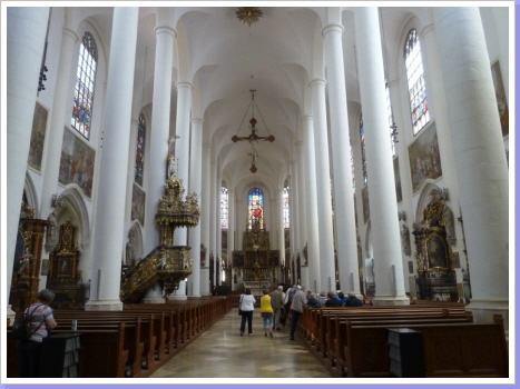 Jakobuskirche, Innenansicht